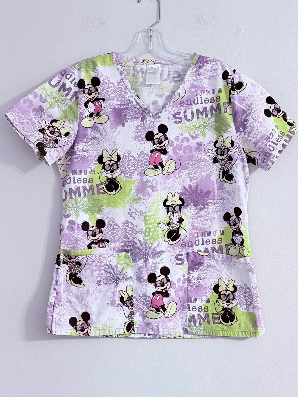 Disney Mickey & Minnie V-Neck Scrub Top Women’s XS